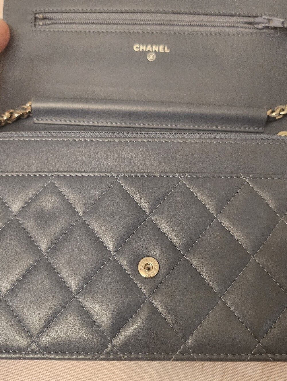 Chanel Cambon Ligne Wallet on Chain - Picture 9 of 12